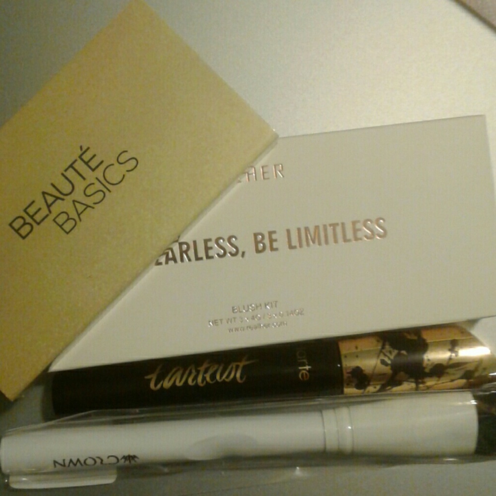 Make up bundle